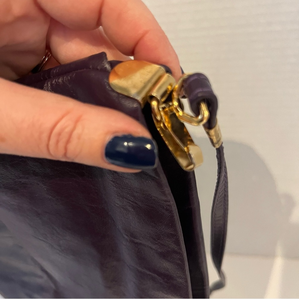 Vintage Karnig Mann Oversized Leather Clutch – Made in Canada w/Crossbody Strap - Picture 6 of 10